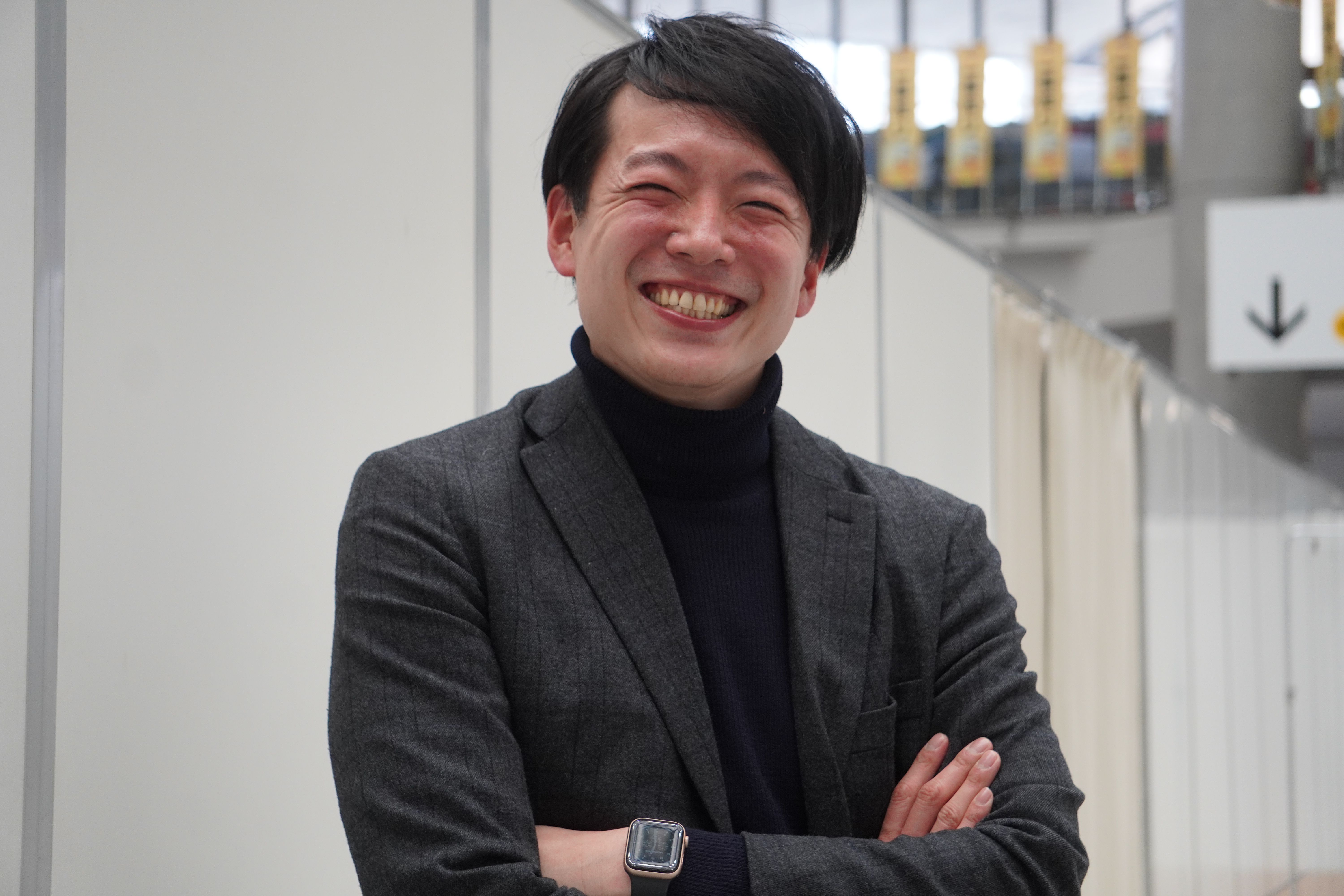 大神田浩由（おおかんだ・ひろよし）東京海上日動火災保険株式会社　人事企画部人材開発室採用チーム課長代理／新卒で大手自動車部品メーカーに就職し、11年間人事を担当。新卒採用や海外出向などを経て、大学法人の事務職に転職。コロナ禍のカリキュラム作成や学生向けサービスのIT化プロジェクトなどを行った後、2021年5月、同社にキャリア入社。現在は人事企画部で採用全般と社員のエンゲージメント向上施策などを担当する。
