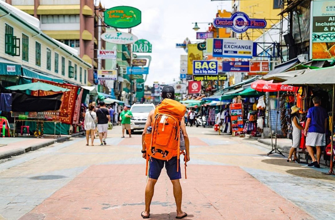 タイを旅する新福さん=提供