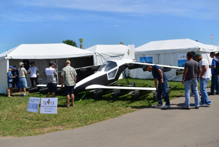 アメリカ・ウィスコンシン州の航空ショー「EAAエアベンチャー・オシュコシュ」への出展
