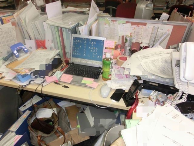 入社5年目の当時の机
