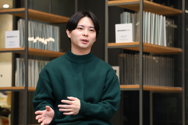 入社後に感じた「業務知識のなさ」を自ら解消していったと話す田中さん